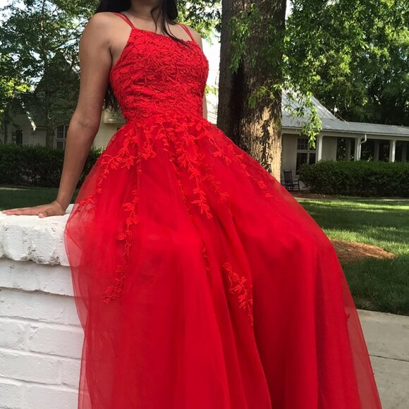 Red Tulle Prom Dress - Picture 1 of 3